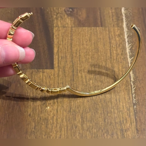 Gold With White Gems Bracelet NEW! - Picture 17 of 17